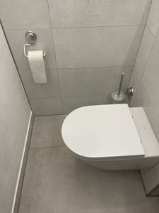 Spazzola per WC MSV® senza foratura, kit per WC con ventosa di grande capacità, in alluminio Foto del cliente 2