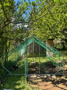 Hühnerstall 3x3x2m Hühnerhaus Kleintierstall Freilaufgehege Kleintiergehege Voliere Freigehege Hühnerkäfig Geflügelstall Verzinkter Kunden-Foto 4