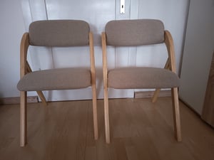 COSTWAY Klapstoelen, set van 2, eetkamerstoelen, keukenstoelen met beklede zitting en massief houten frame, gestoffeerde stoelen voor eetkamer en keuken Klantenfoto 1