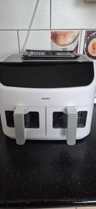 MEDION P20 XXL Heißluftfritteuse mit 2 Kammern (8,7 Liter, Airfryer, 2.600 Watt, Doppelkammer, 10 Automatikprogramme, 2 Schubladen, Sichtfenster, Dualer Airfryer, ILAG PFAS-frei, MD11760) matt weiß Kunden-Foto 1