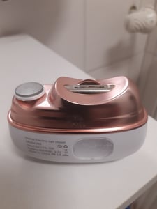 4-in-1 elektrischer Nagelknipser mit Nagelfeile, LED-Licht und 2 Geschwindigkeitsstufen, für Kinder, Erwachsene und Senioren Kunden-Foto 1