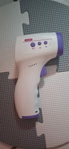 Infrarot Thermometer Digital Fieberthermometer Körperthermometer Berührungslose Kontaktlos Baby und Erwachsene Säuglinge Helligkeit Stirn LED Retoo Kunden-Foto 9
