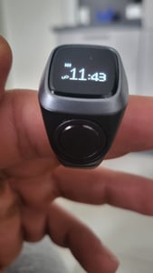 Digitaler Muslim Tasbih Ring 22mm mit Bluetooth, OLED Display, Vibrationsalarm, USB-Ladung Kunden-Foto 1