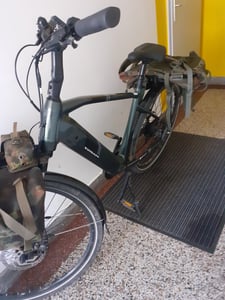 Zündapp Z810 E Bike Trekkingrad 28 Zoll 536 Wh schwarz/grau Kunden-Foto 1