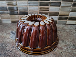KADAX Gugelhupfform, Spülmaschinenfeste Backform aus Ton, Runde Kuchenform aus Steinzeug Kunden-Foto 2