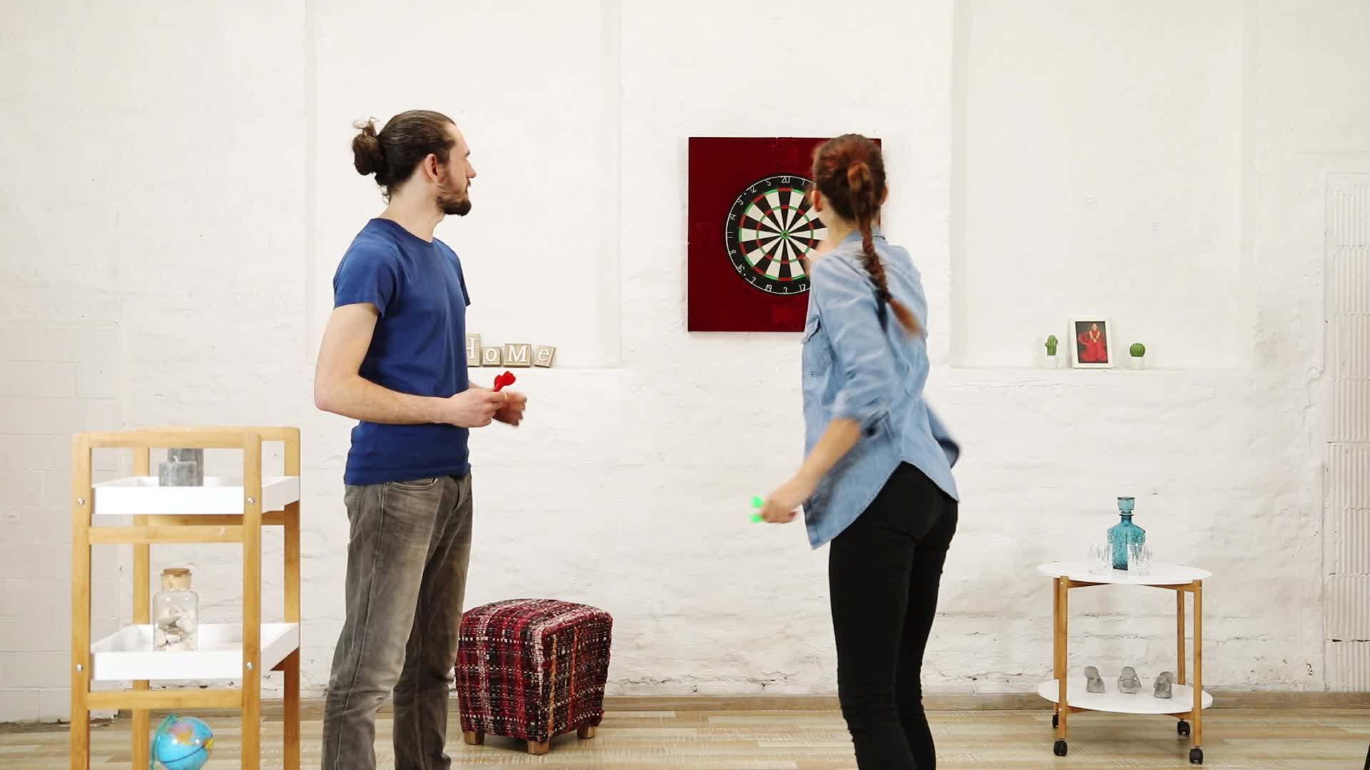 Relaxdays Dartscheibe Schutzring "R6", Wandschutz für 45 cm Produktbild-Vorschau 7