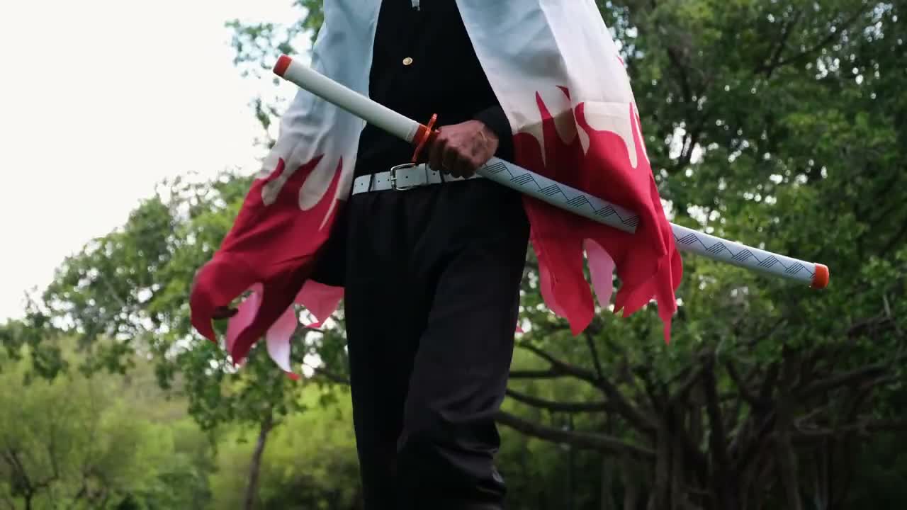 Wakizashi décoratif en bois de 77 cm avec support et sangle Voir les images du produit 7
