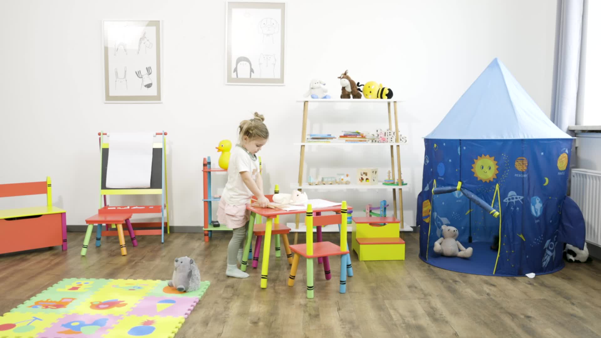 Relaxdays Kindersitzgruppe, Kindertisch mit 2 Stühlen, Produktbild-Vorschau 7