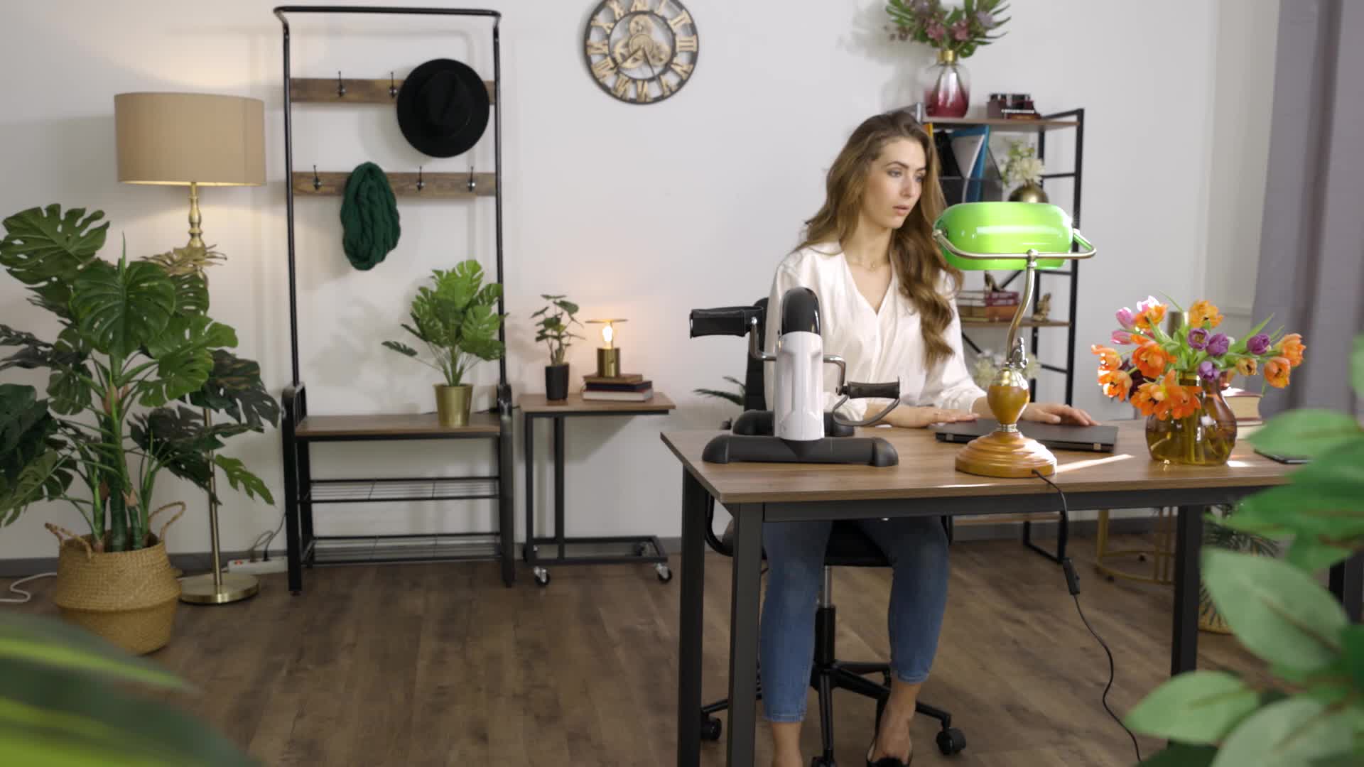 Relaxdays Mini Heimtrainer, Pedaltrainer für Zuhause & Produktbild-Vorschau 7