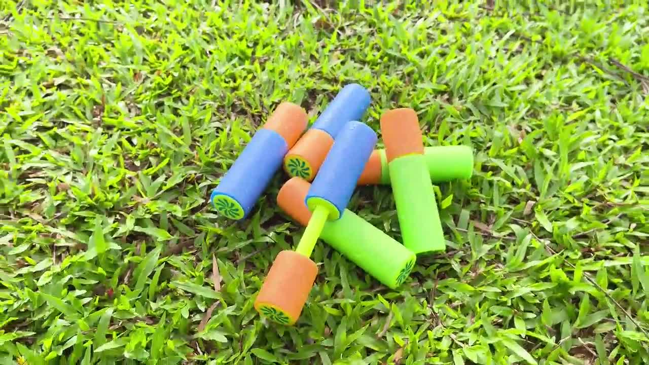 6X Wasserpistolen bunt, Für Kinder & Erwachsene aus weichem Produktbild-Vorschau 7
