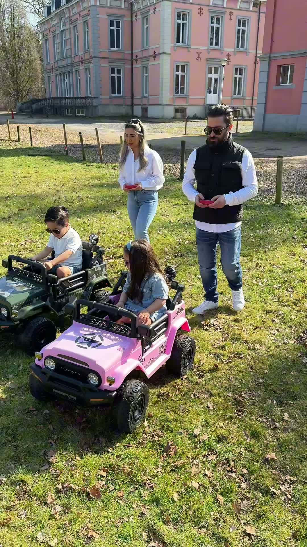 Toyota FJ Cruiser Kinder Elektroauto 12V (1–6 Jahre) – Produktbild-Vorschau 7