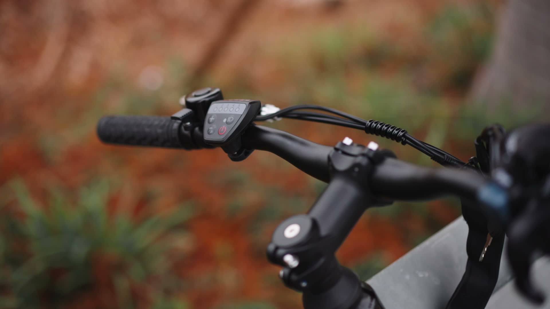 Hiland 26 Zoll-E-Mountainbike, 250W, 7 Gänge, mechanische Produktbild-Vorschau 7