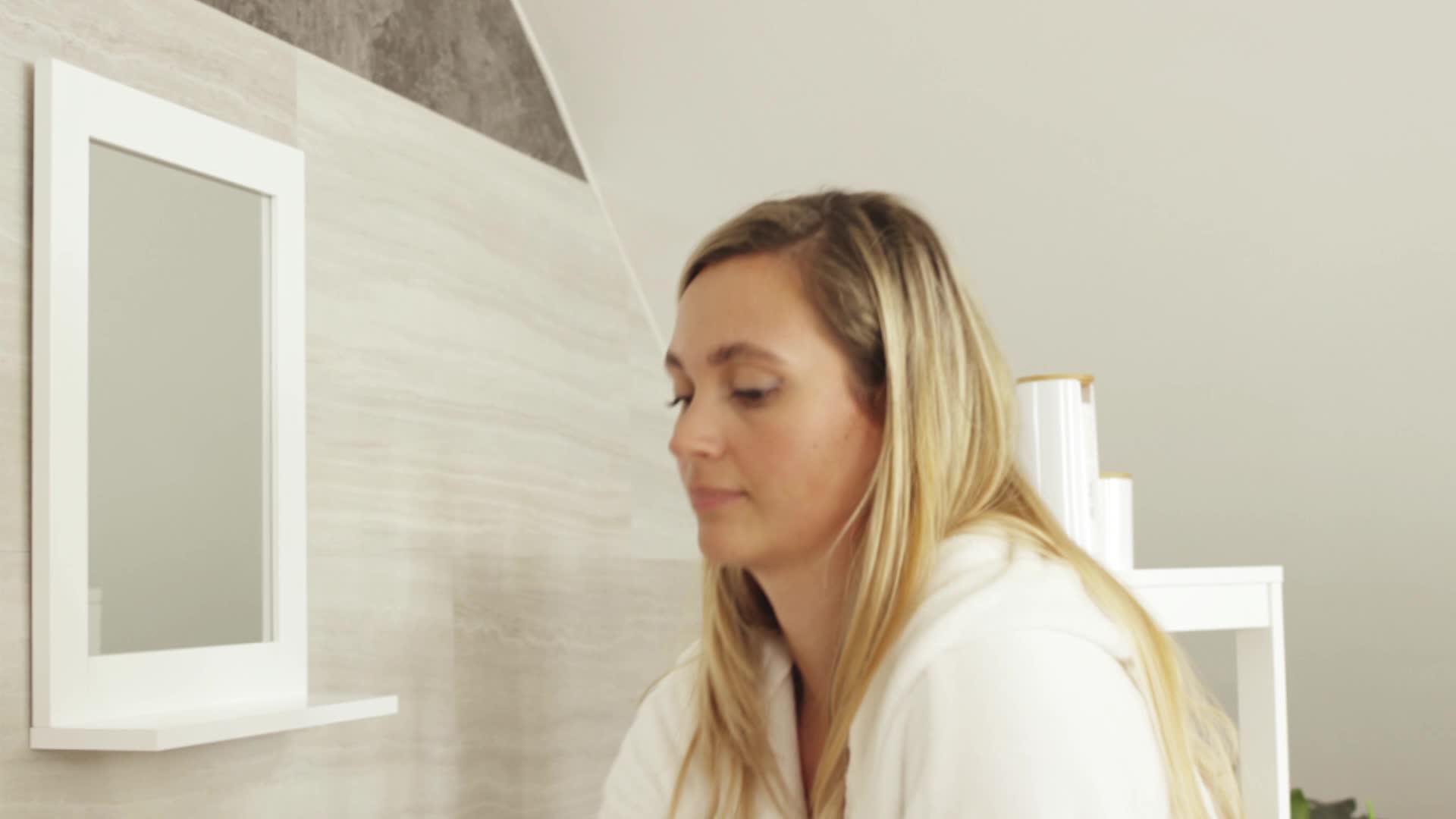 Relaxdays Wandspiegel, mit Ablage, Bad, Wohnzimmer, Flur, Produktbild-Vorschau 7