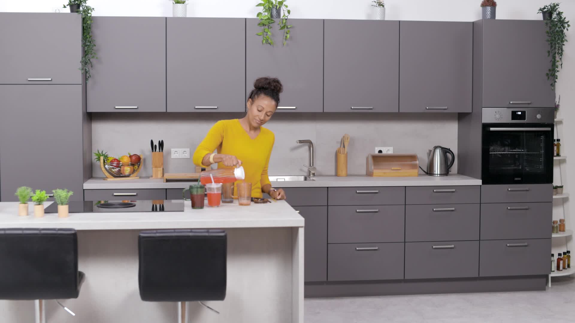 relaxdays Trinkgläser im 4er Set mit Henkel Produktbild-Vorschau 7