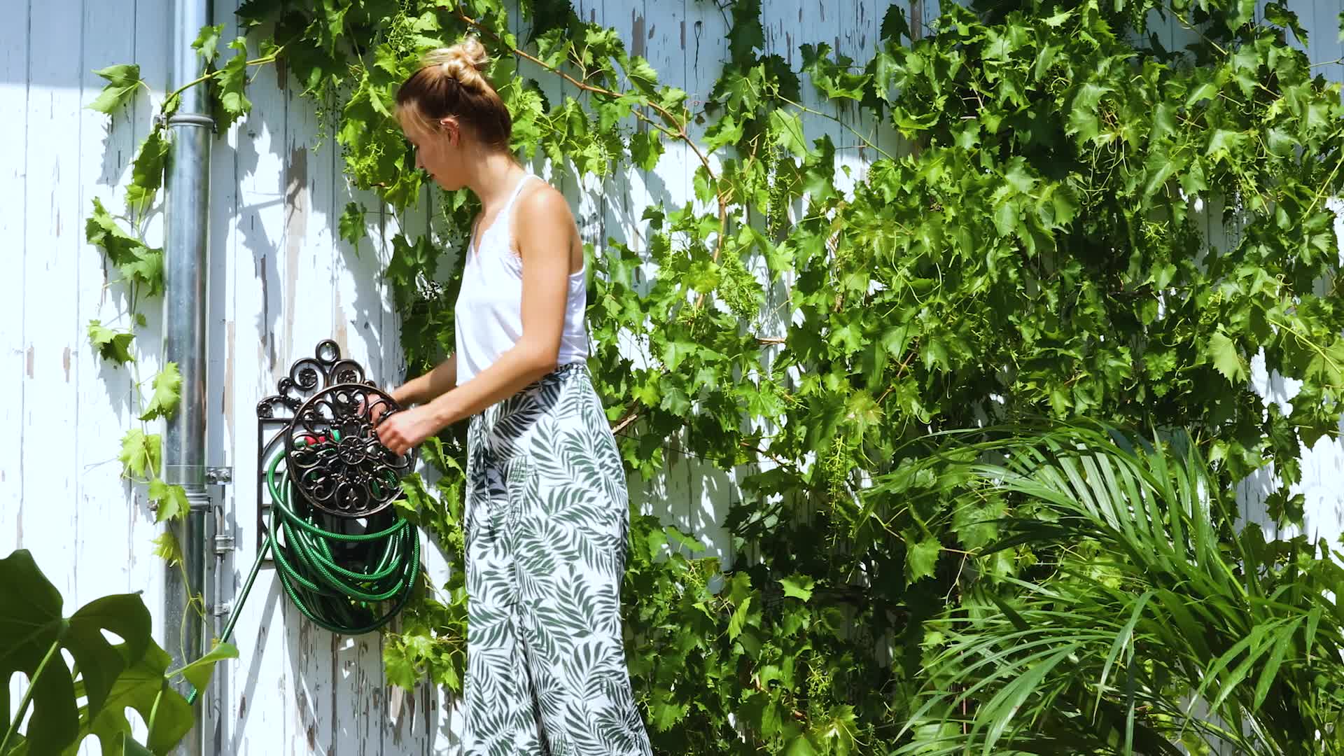 Relaxdays Schlauchhalter, großer Wasserschlauchhalter in Produktbild-Vorschau 7