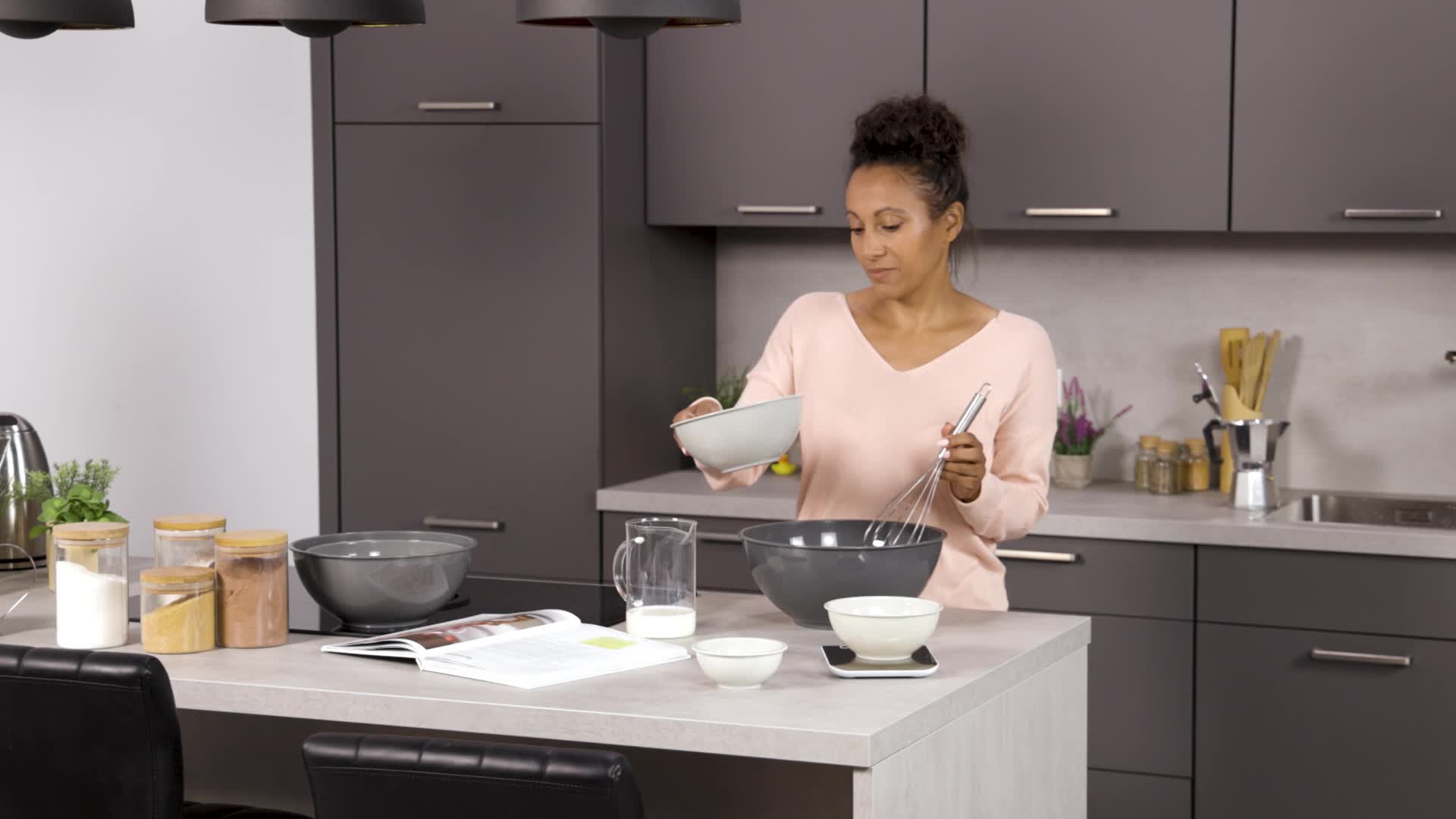 Relaxdays Rührschüssel, 6tlg. Set, Schüsseln Zum Kochen & Produktbild-Vorschau 7