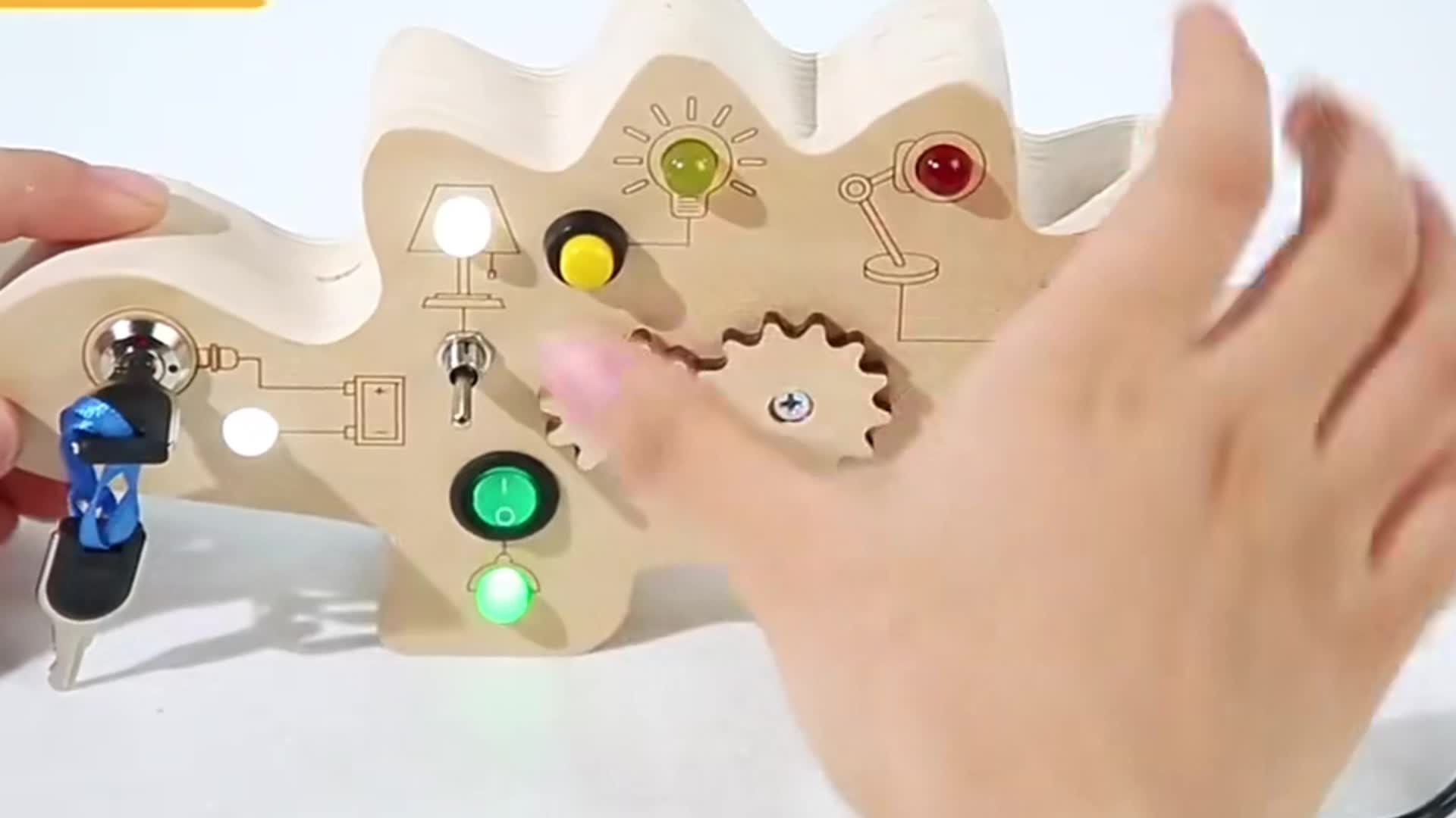 Montessori senzorická drevená hračka – Busy Board pre deti Náhľad obrázku produktu 7