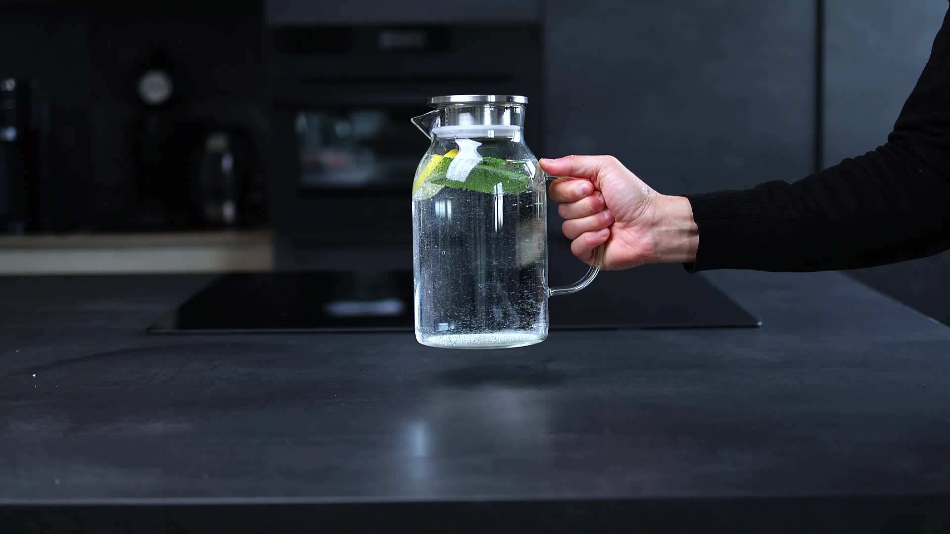 Intirilife Karaffe mit Filter in KLAR - 1,8l Krug aus Glas Produktbild-Vorschau 7