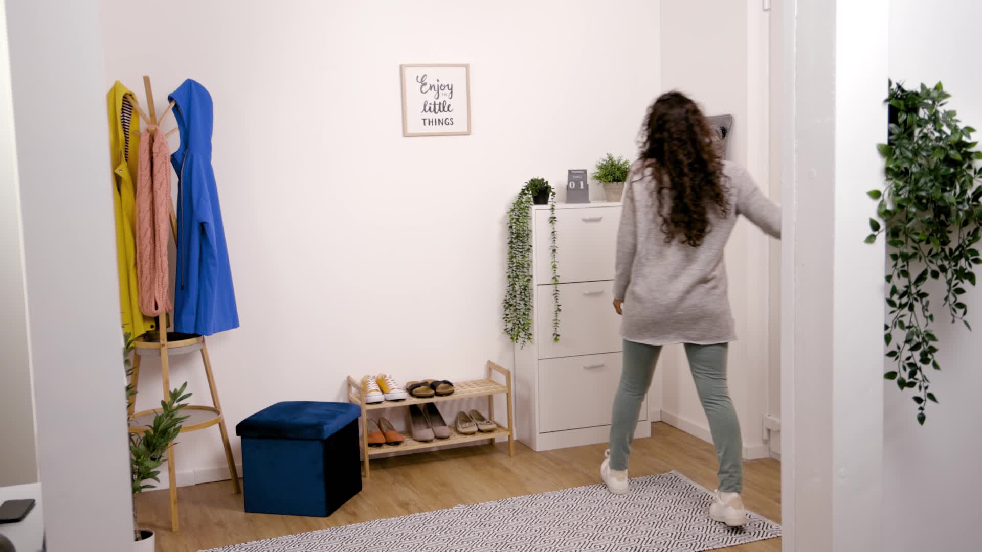 Relaxdays Gästehausschuhe 6 Paar, Hausschuhe Set mit Produktbild-Vorschau 7