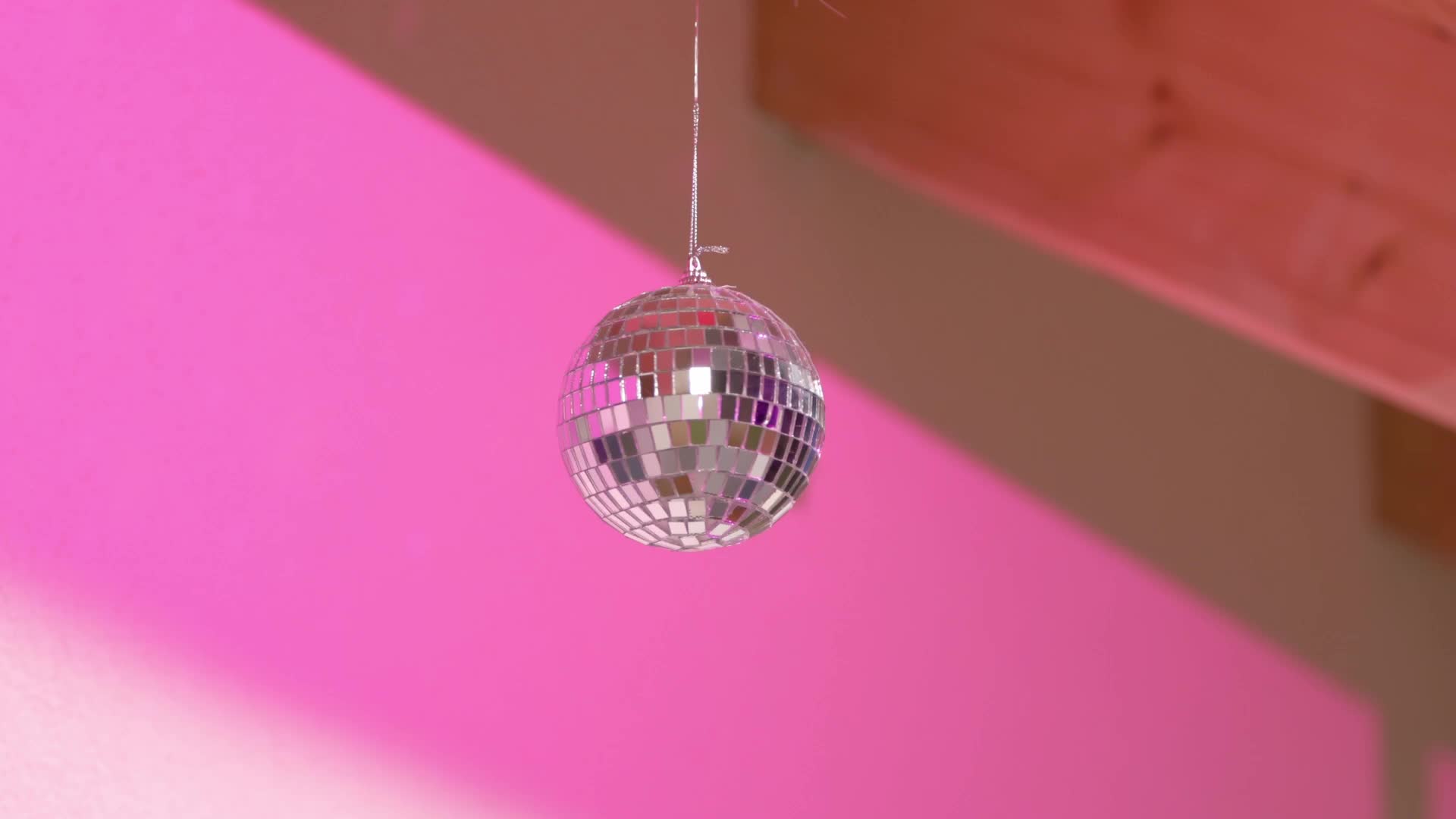 Relaxdays Mini Discokugel, 15 Spiegelkugeln in 3 versch. Produktbild-Vorschau 6