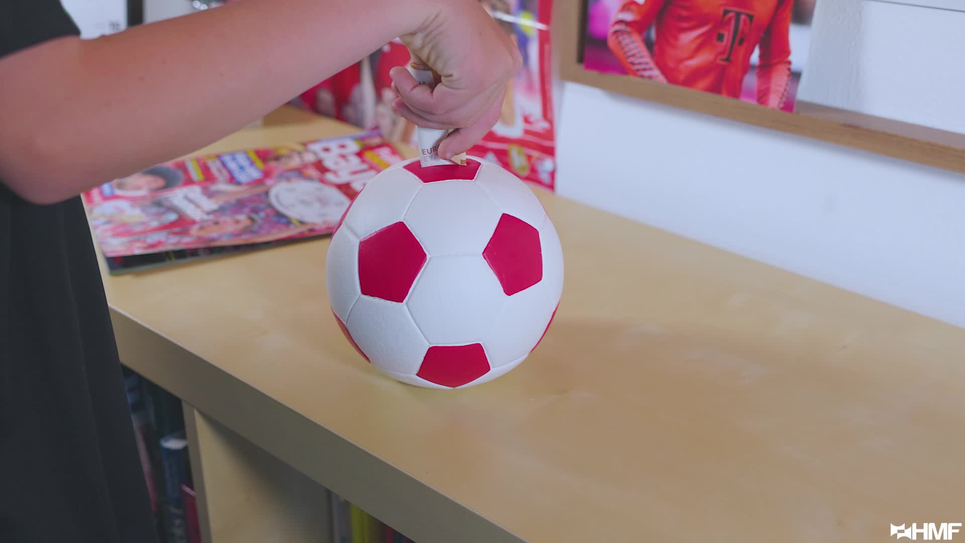 Fußball Sparschwein, Spardose 15 cm, HMF 4790, Schwarz Produktbild-Vorschau 7