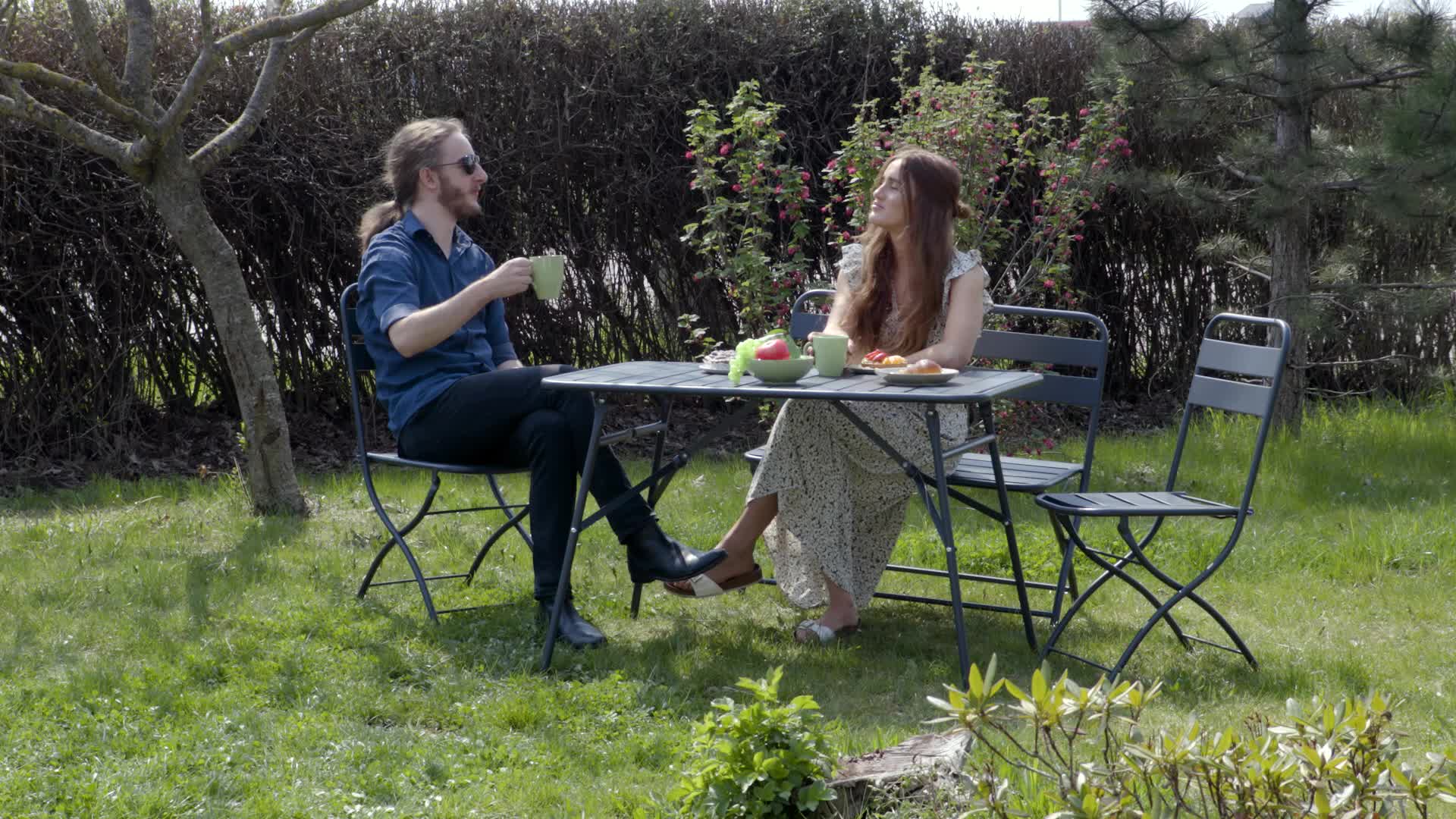 Relaxdays Gartentisch klappbar, Terrassentisch Metall, HBT Produktbild-Vorschau 7