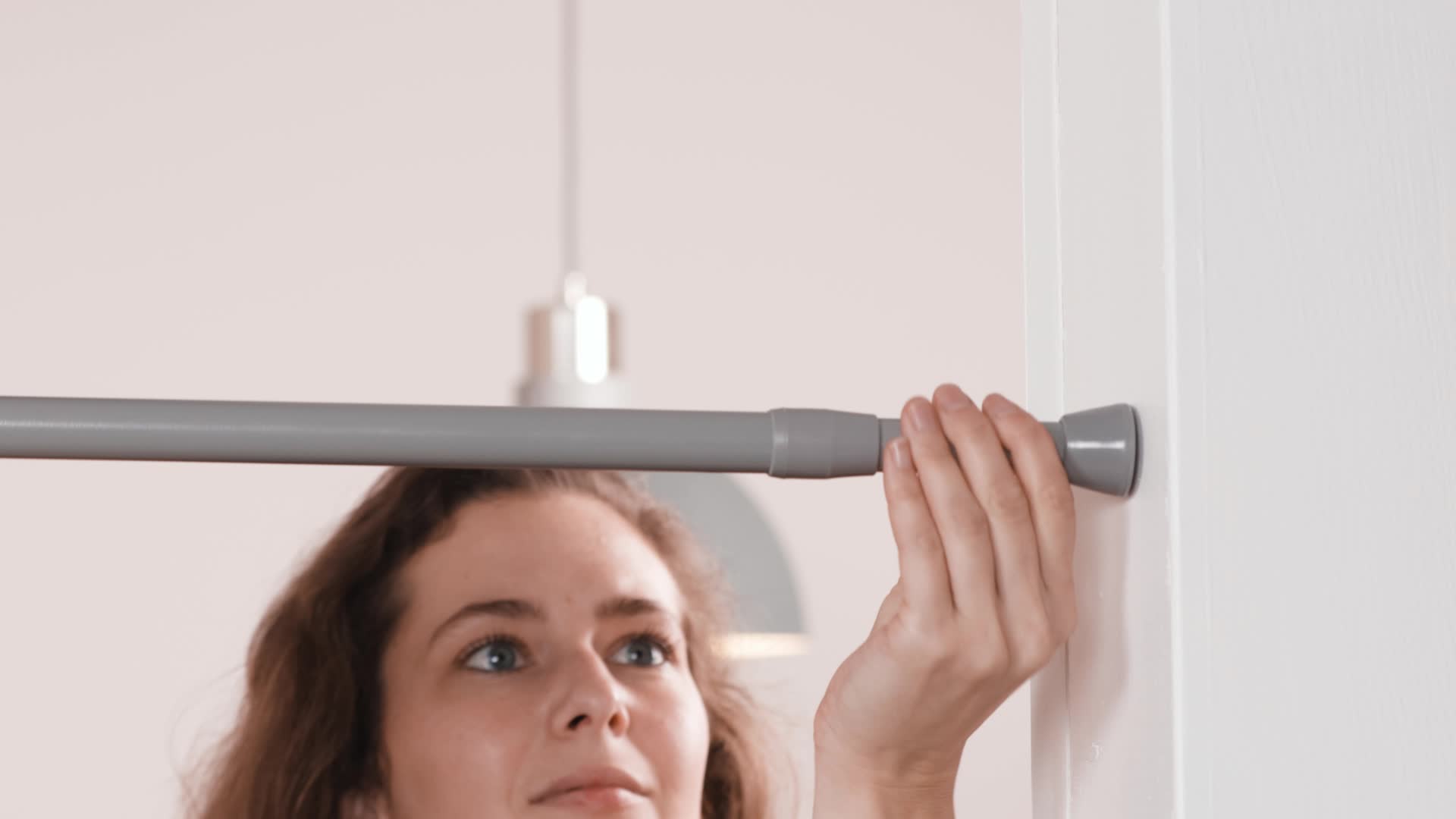Relaxdays Teleskopstange, 120–220 cm, Klemmstange für Produktbild-Vorschau 7