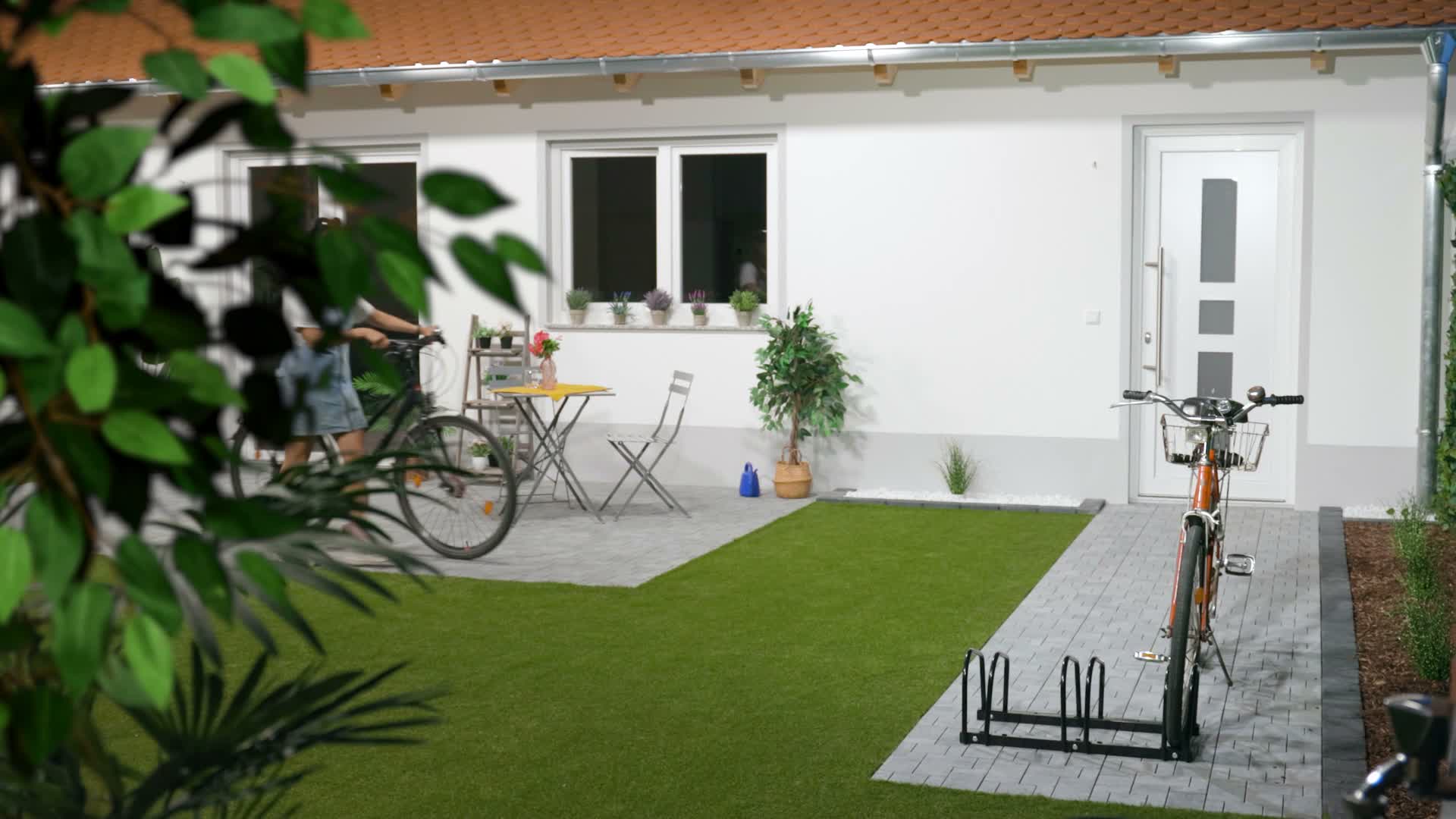 Relaxdays Fahrradständer, für 3 Fahrräder, aus Metall, mit Produktbild-Vorschau 7