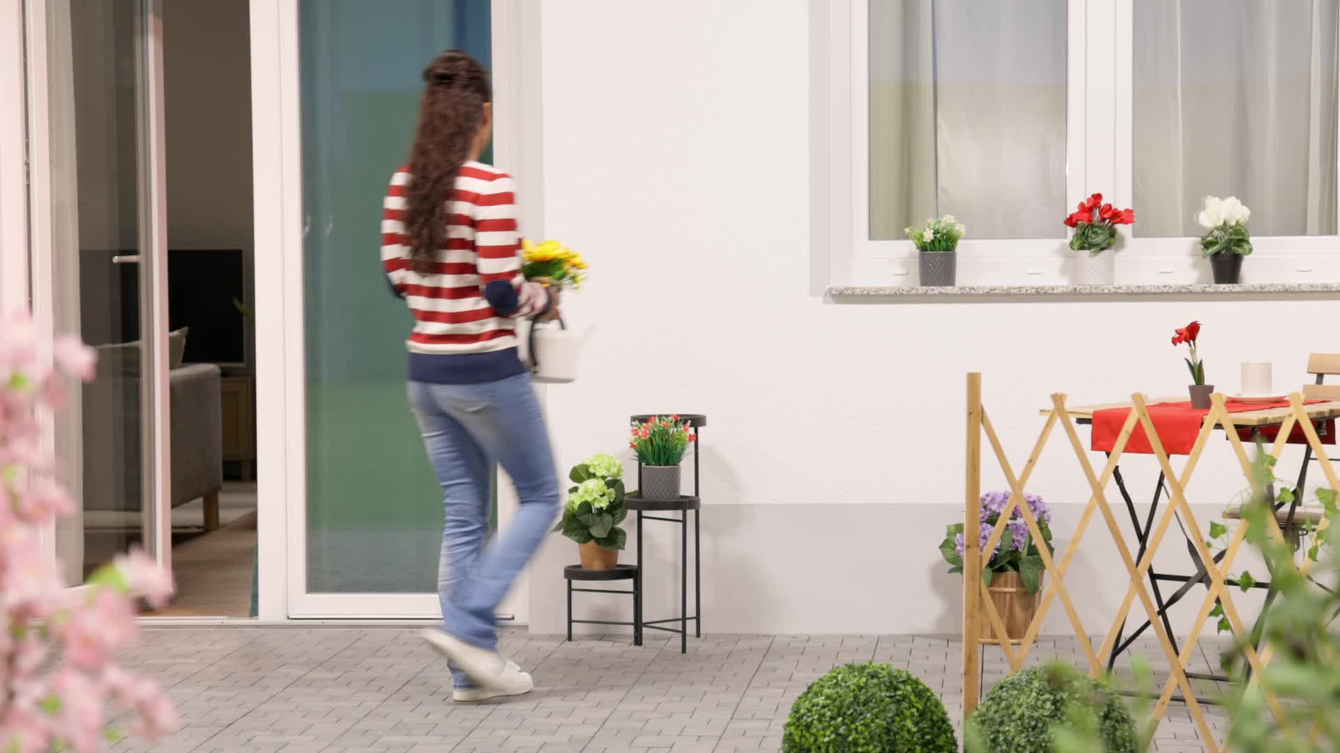 Relaxdays Blumenregal mit 3 runden Ablagen, für Blumen- & Produktbild-Vorschau 7