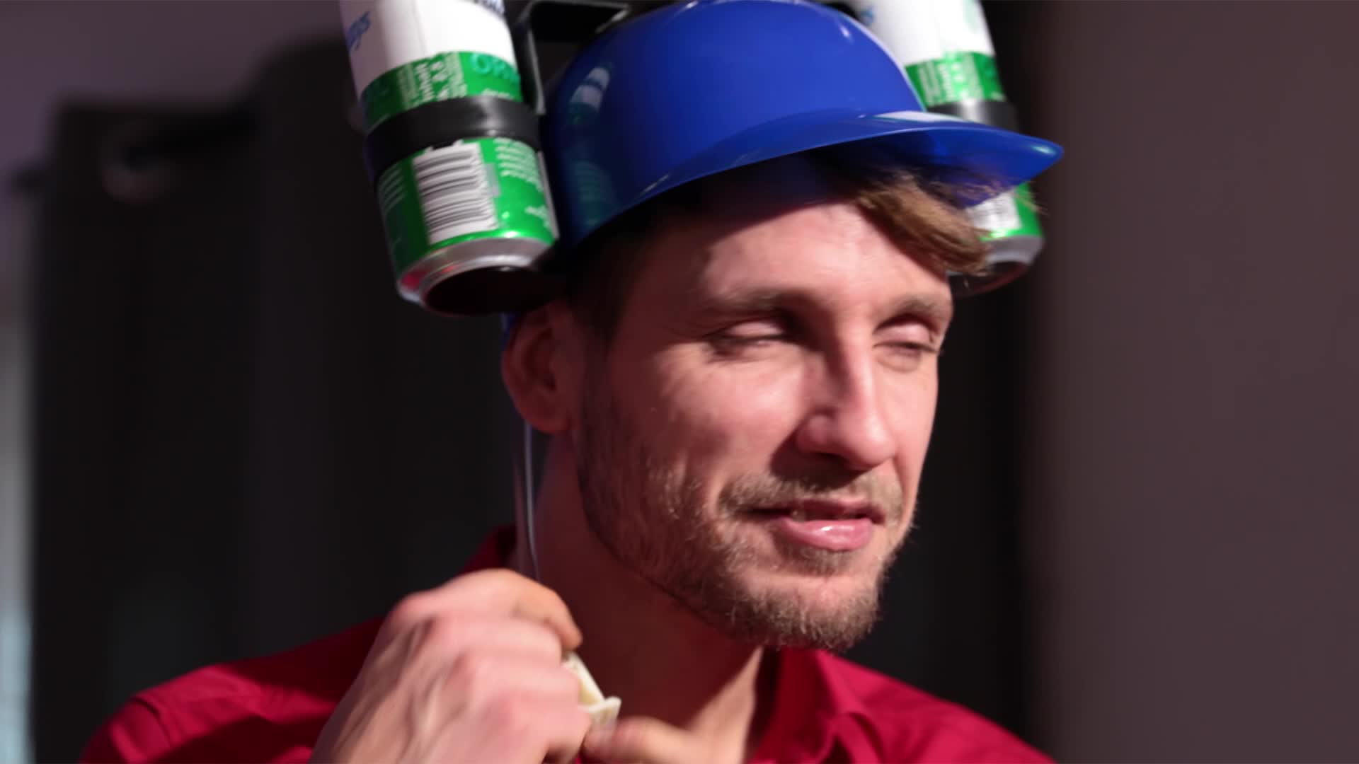 Relaxdays Party Trinkhelm, Helm mit Schlauch, für 2 Dosen Produktbild-Vorschau 7