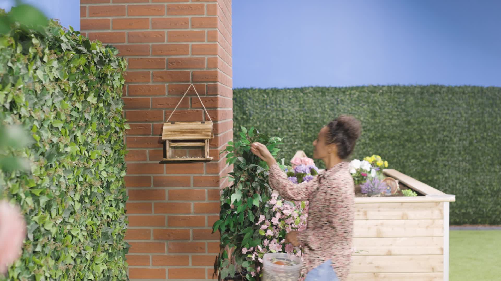 Relaxdays Vogelfutterhaus Holz, zum Aufhängen, Produktbild-Vorschau 7