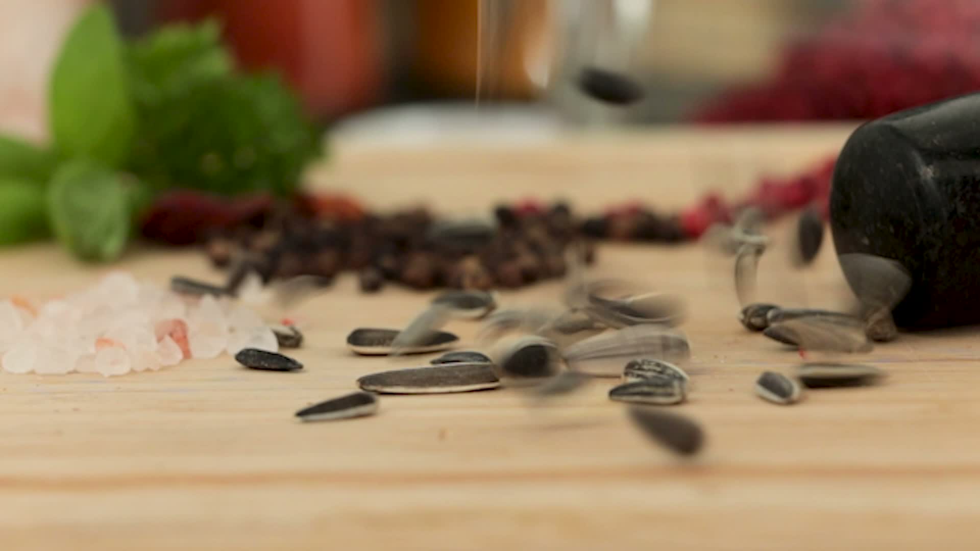 Relaxdays Mörser mit Stößel, Granit, poliert, für Gewürze & Produktbild-Vorschau 7