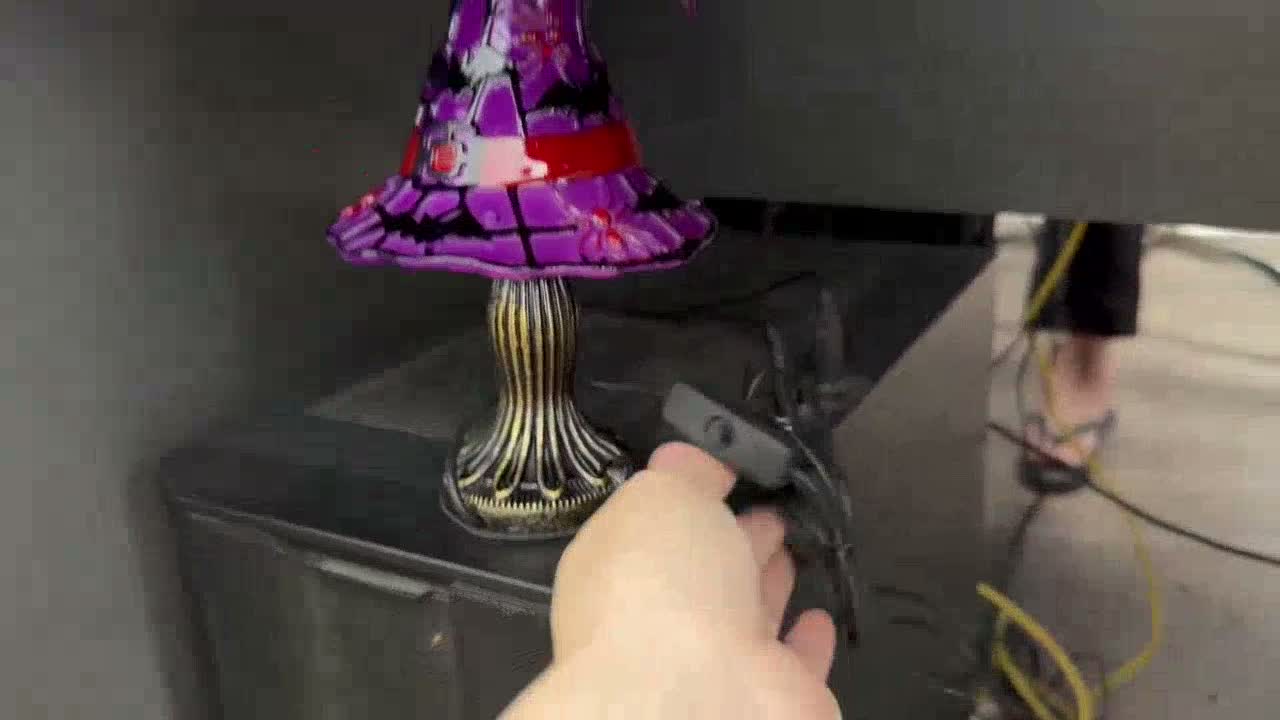 Bunte Harz-Hexenhut-Tischlampe im gotischen Stil, Produktbild-Vorschau 7