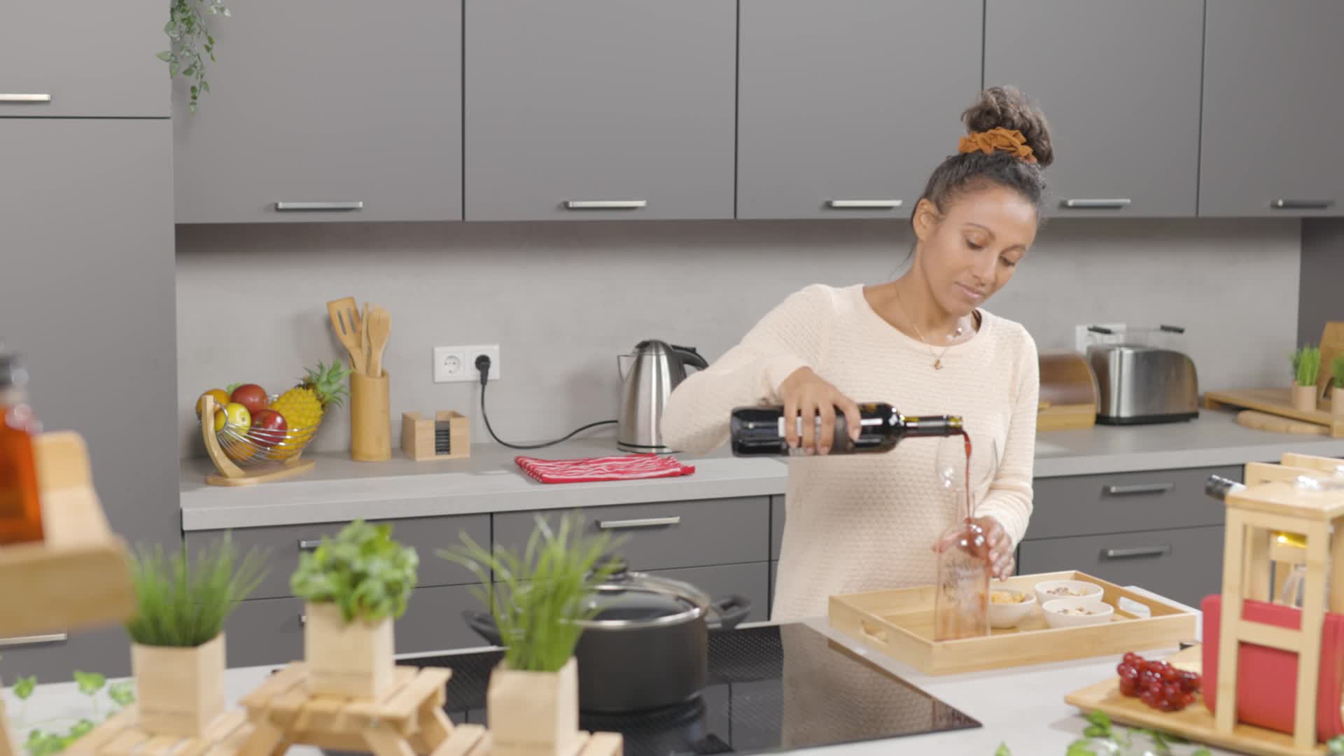 Relaxdays Weinflasche Glas, XL Weinglas mit Spruch, Fun Produktbild-Vorschau 7