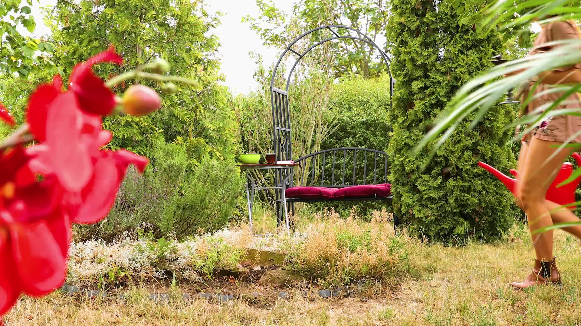 Relaxdays Vogeltränke Gusseisen, Gartendeko antikes Design, Produktbild-Vorschau 7