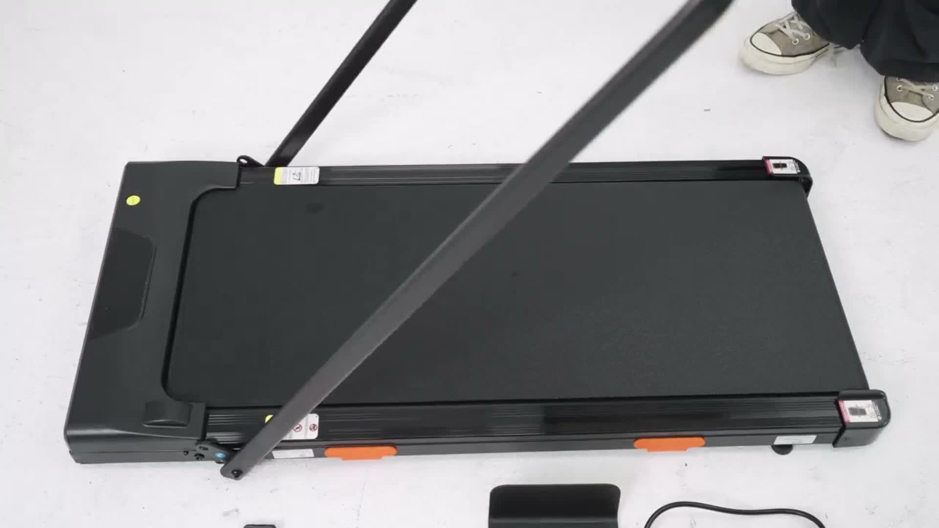 ROBORE U18F Skladací bežecký pás s 15 % sklonom – tichý Náhľad obrázku produktu 7