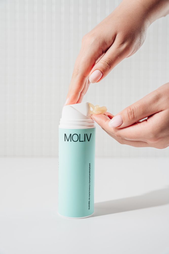 MOLIV Oleo-Gel Gesichtsreiniger mit lebenden Probiotika 150ml