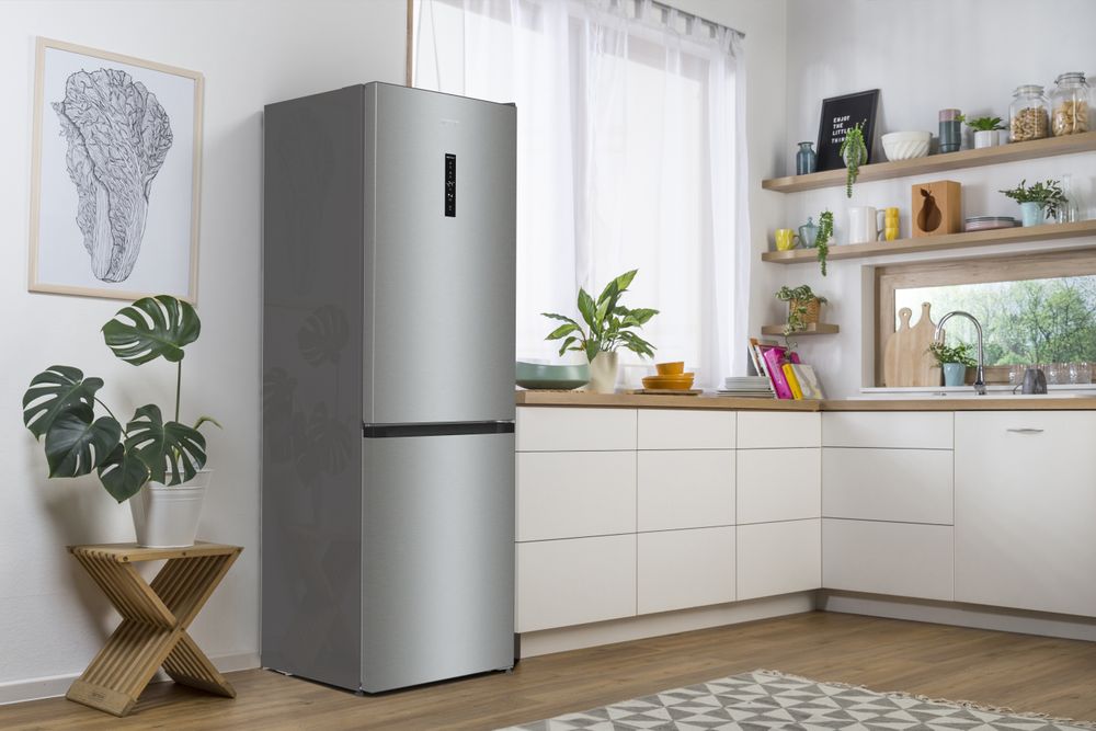 Gorenje NRK619CA2XL4 Kühl-Gefrierkombination, No Frost Plus, Fast Freeze, Adapt Tech, LED Display, Convert FreshZone, Inverter Kompressor, Edelstahl silber