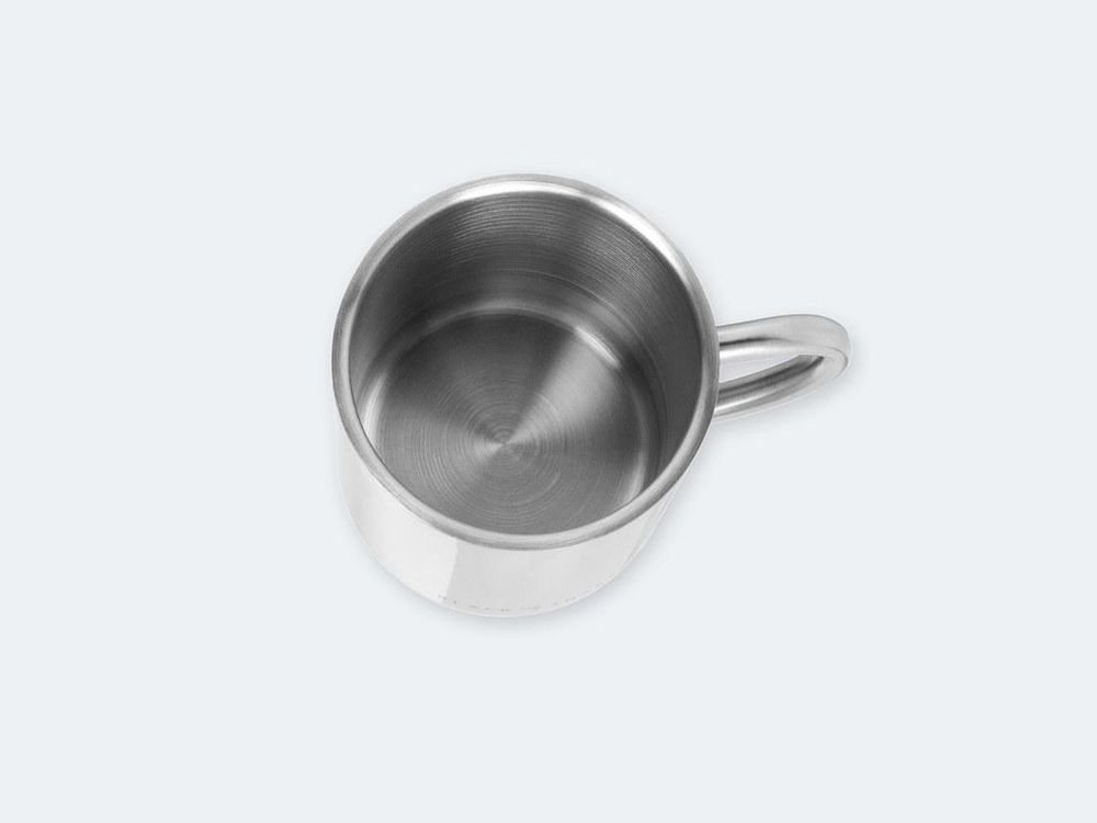 Doppelwandige Edelstahltasse von oben mit Griff