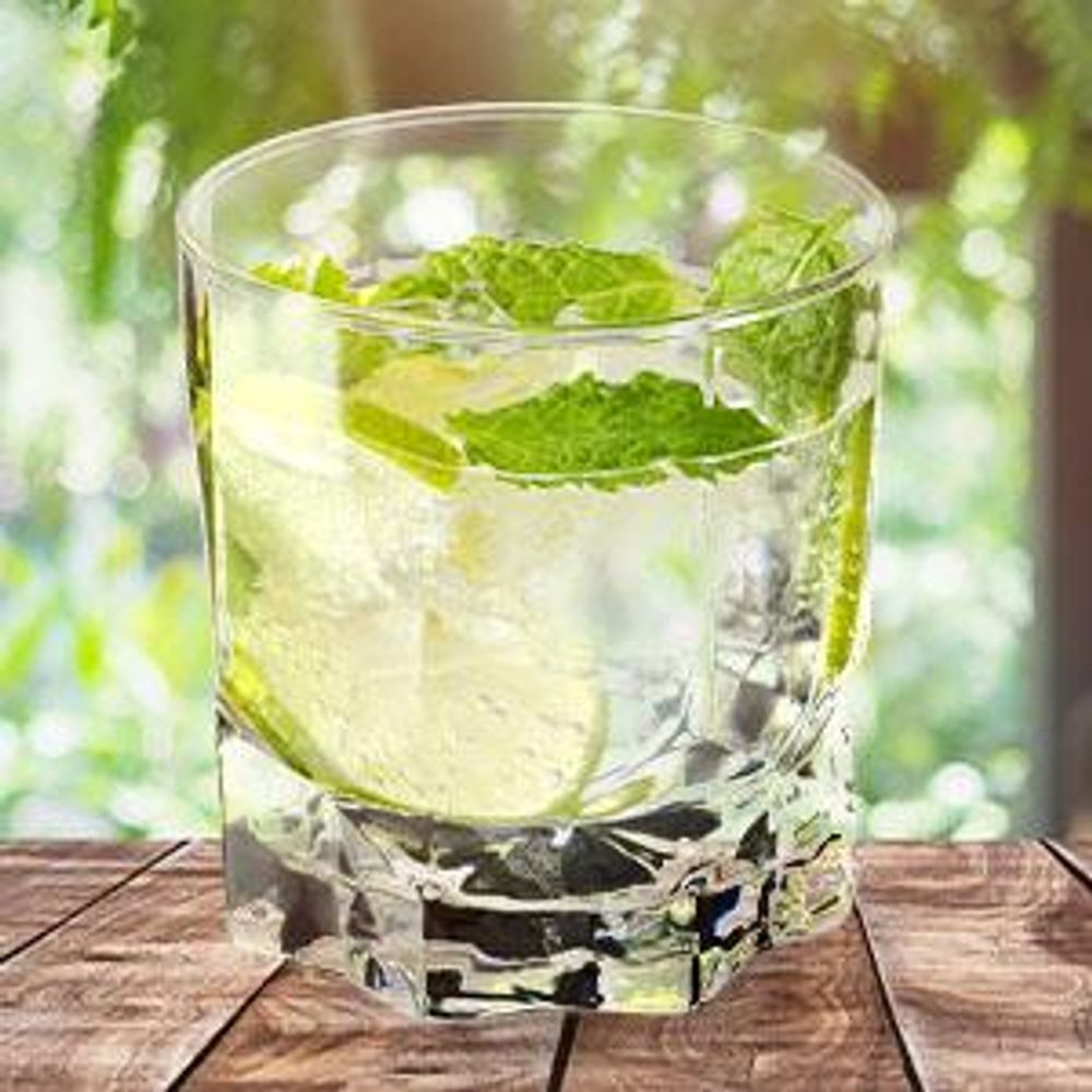 KADAX Trinkgläser, 6er Set, Wassergläser, Saftgläser aus Glas, Gläser für Wasser, Drink, Saft, Party, Garten, Universalgläser, Cocktailgläser, Getränkegläser, modernes Design (325ml, Niedrig)