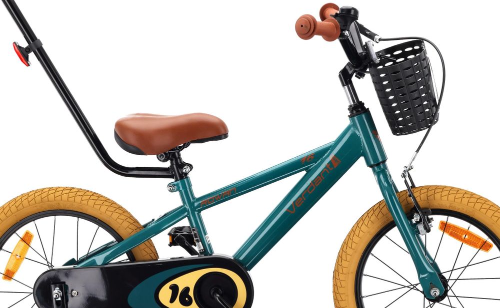 Detailansicht des Sattels und Lenkers am Kinderfahrrad