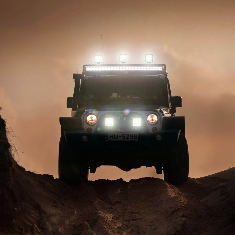 4x LED Arbeitsscheinwerfer – 170W, 6800lm, Wasserdicht IP67, Offroad Scheinwerfer für Traktor, SUV, Arbeitslicht, Zusatzscheinwerfer, 10x10 cm - Retoo