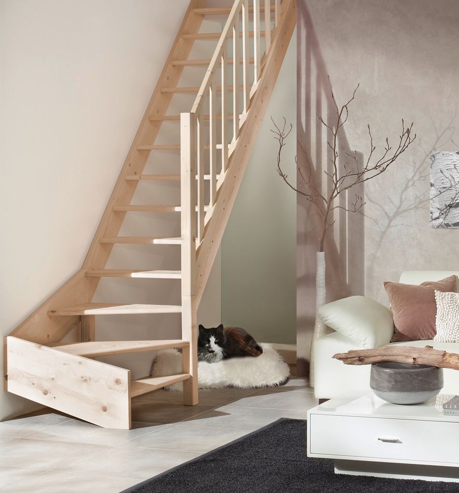 Holztreppe Intercon Casablanca | Fichte | 1/4 gewendelter Verlauf | Rechtswendelung | 60 cm Breite | einseitiges Geländer | ohne Setzstufen