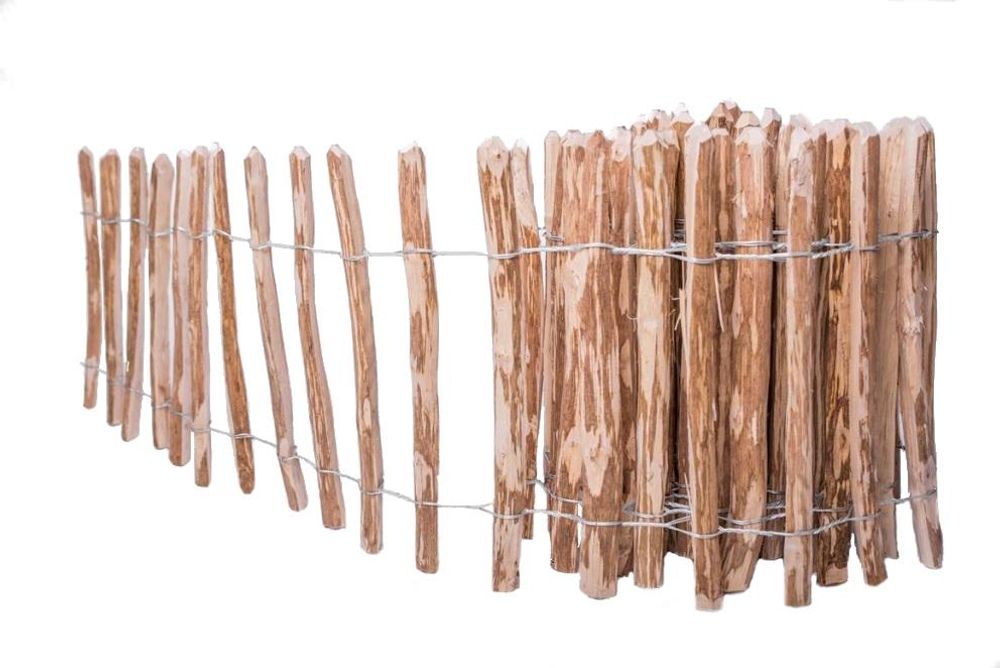 SEVICO 5m Staketenzaun 50cm x 5m mit Lattenabstand 3-4cm Zaunlatte Gartenzaun aus Haselnuss Natur STAHLKRAMPEN GRATIS V35 3-4