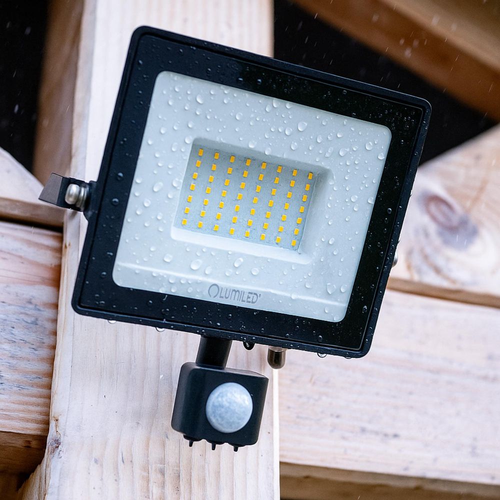LUMILED LED Strahler 50W Außenstrahler 4500Lm Fluter Strahler Außen IP44 spritzwasserdicht 6500K Kaltweiß Scheinwerfer Flutlichter Bewegungssensor