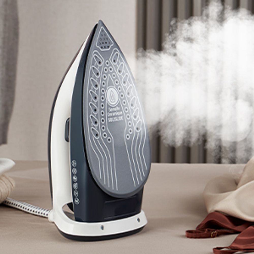 STANEW Dampfbügeleisen mit 8 Bar Druckleistung, 120g±15g/min Dampfleistung, 1,9L Wassertank, 3000W – Professionelles Bügeln für perfekte Ergebnisse