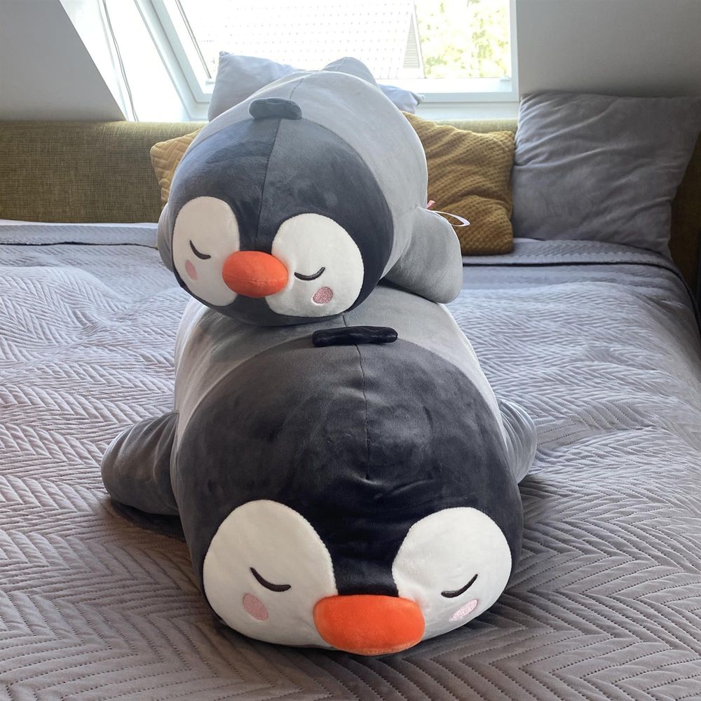 UNUS Seitenschläferkissen Kuschelkissen Pinguin mittel in Grau