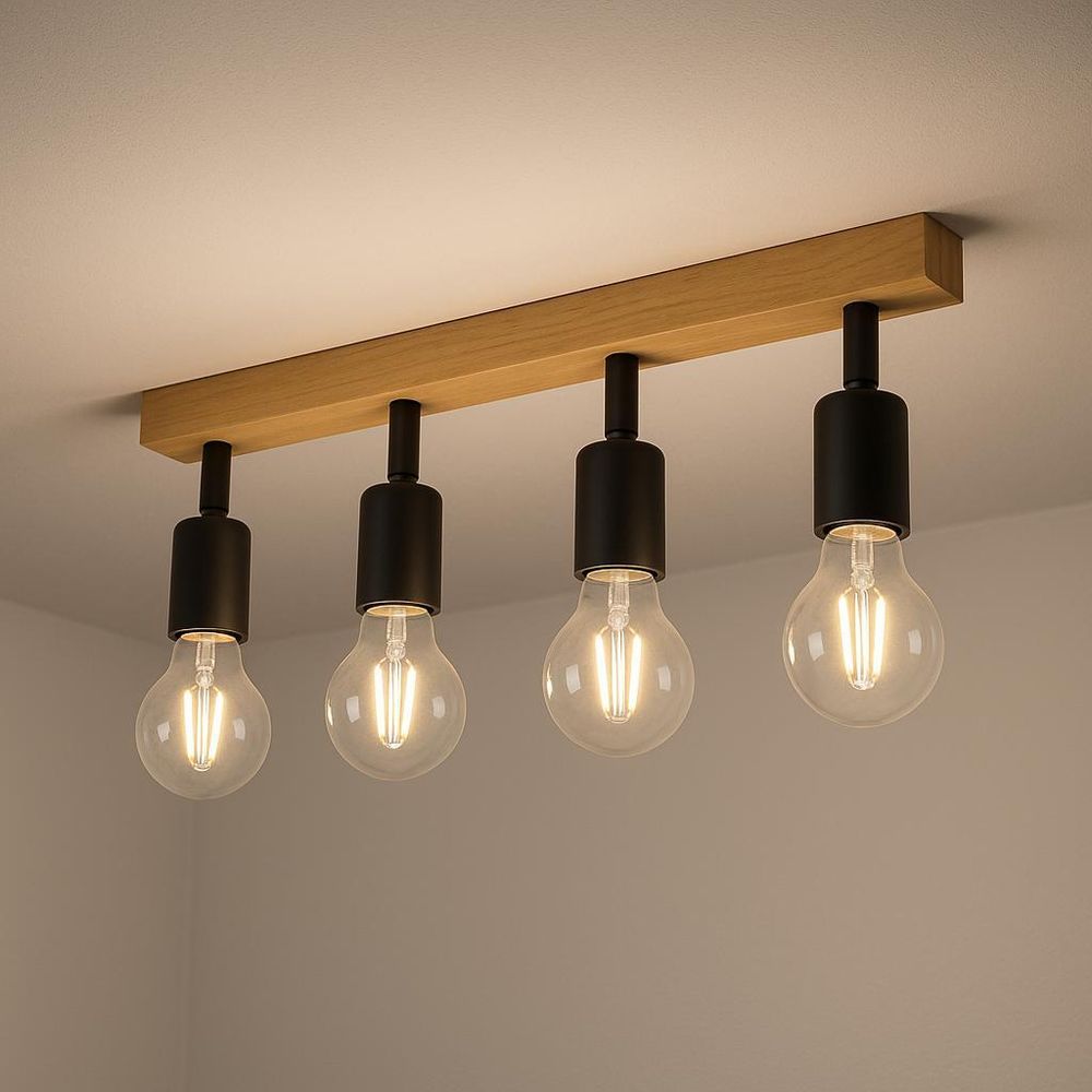 Moderne Deckenleuchte mit vier freiliegenden E27-Glühbirnen und Holzbalken.