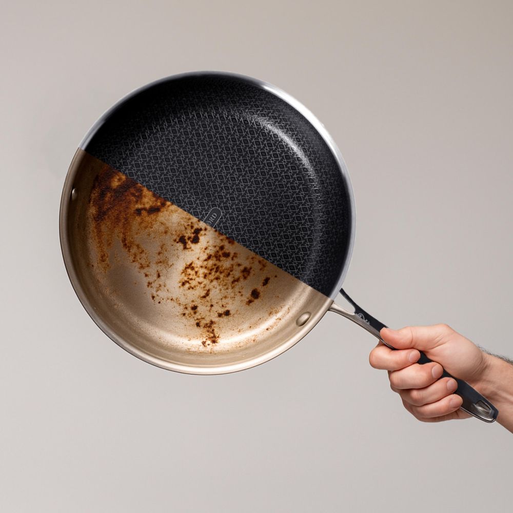 NYORD Kupferpfanne - Premium Antihaft Pfanne, Kratzfest, Pfanne Wabenstruktur mit Kupferkern, Natürliche Keramik Beschichtung, PTFE-frei, 28cm