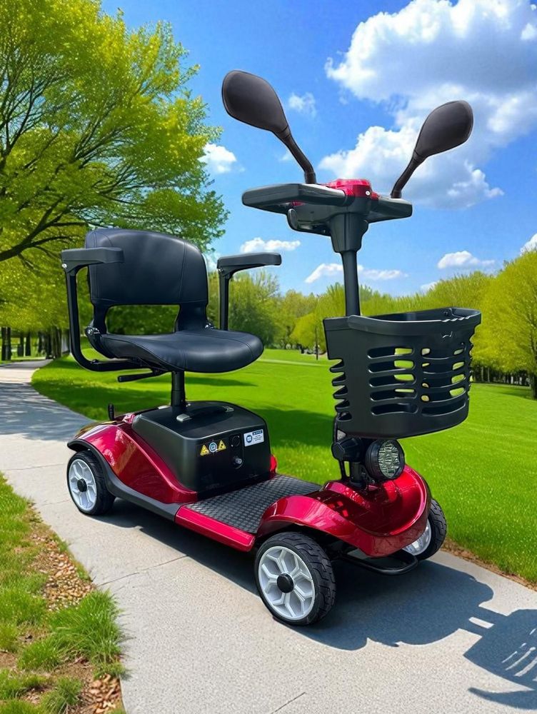 Elektrisches 4-Rad-Seniorenmobil mit Korb auf einem Parkweg